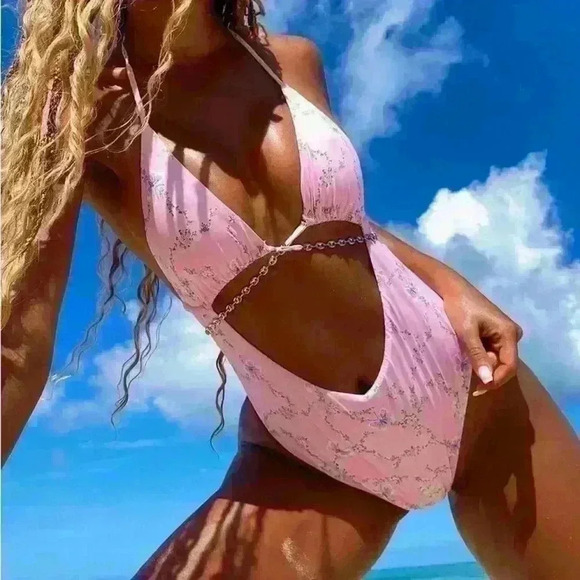 Frankie’s Bikini Gemma Floral Wrap One Piece - Picture 1 of 4